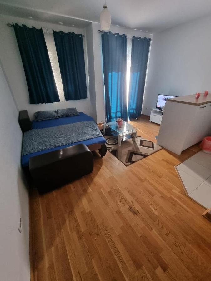 Adrianna Apartment City Kvart Podgorica Esterno foto