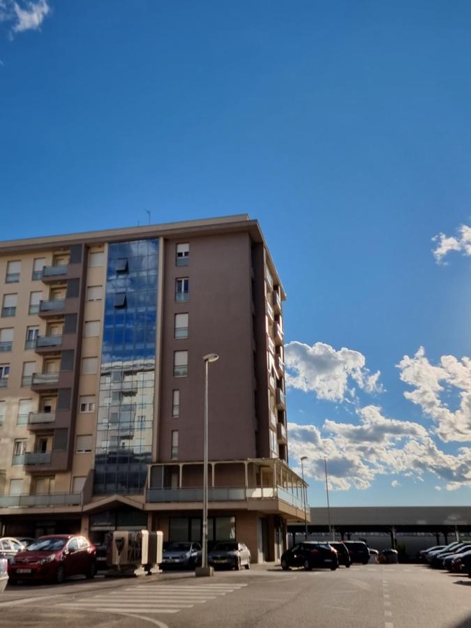 Adrianna Apartment City Kvart Podgorica Esterno foto